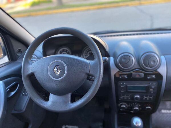 Renault Sandero Autentique Pack 2012