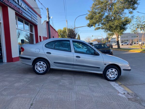 Renault Megane RT 2000