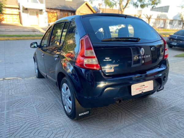 Renault Sandero Autentique Pack 2012