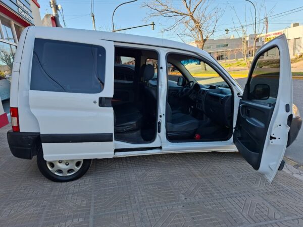 Peugeot Partner Furgon c/ Asientos 2013