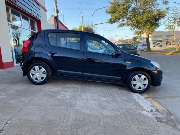 Renault Sandero Autentique Pack 2012