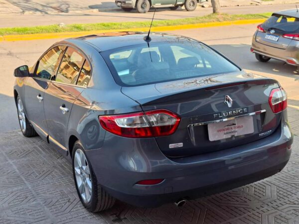 Renault Fluence Privilege CVT 2011