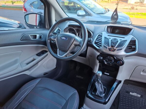 a7a5d5e3-a279-4ed4-b7d3-eea348007363 Ford Ecosport Titanium 2013