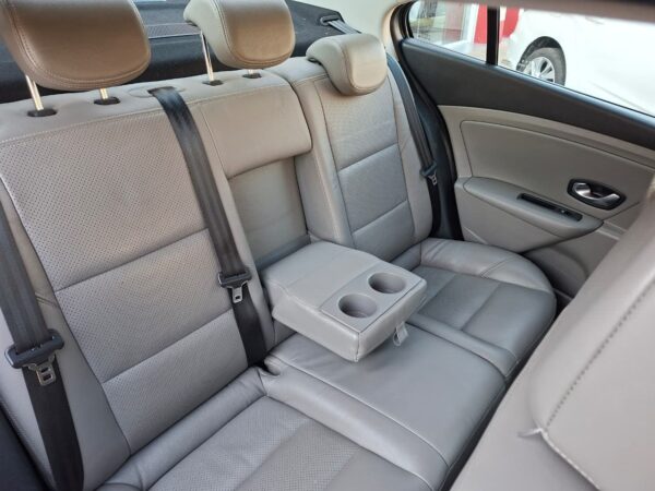 Renault Fluence Privilege CVT 2011