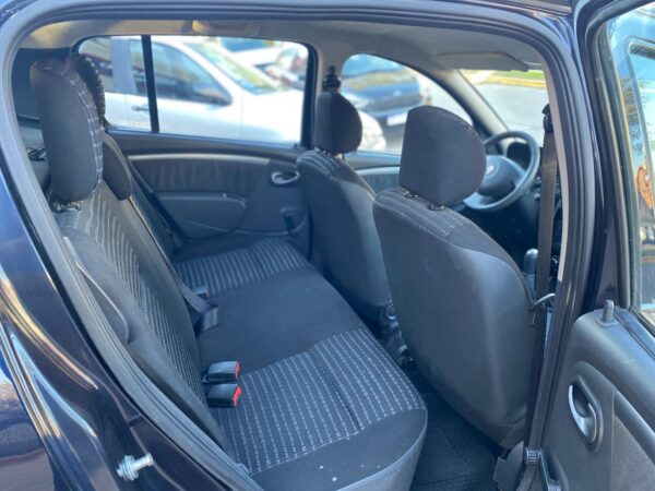 Renault Sandero Autentique Pack 2012