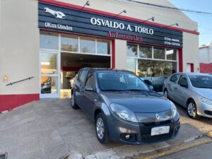 Renault Sandero Autentique 2013