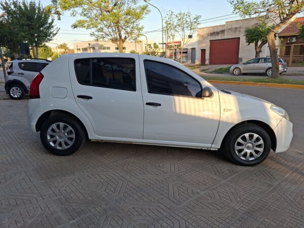 Renault Sandero Authentique GNC 2012