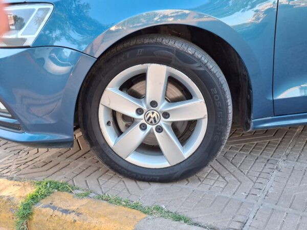 Volkswagen Vento AT Advance 2.5 año 2015