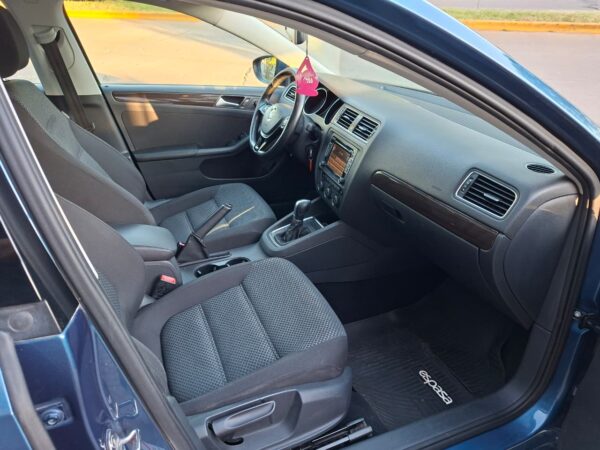 Volkswagen Vento AT Advance 2.5 año 2015