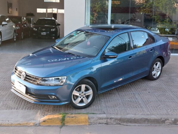 Volkswagen Vento AT Advance 2.5 año 2015