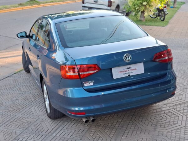 Volkswagen Vento AT Advance 2.5 año 2015