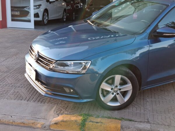 Volkswagen Vento AT Advance 2.5 año 2015