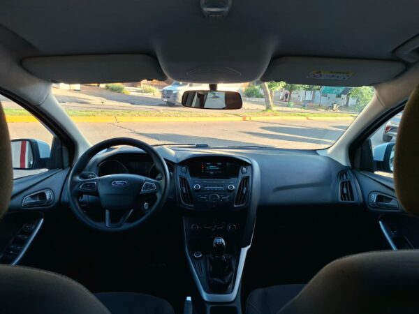 Ford Focus S Año 2015