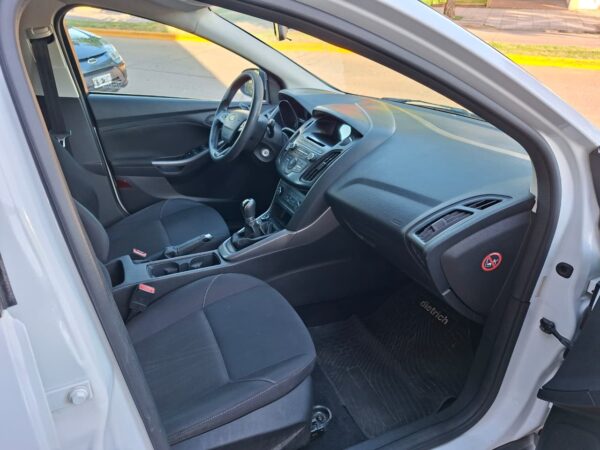 Ford Focus S Año 2015