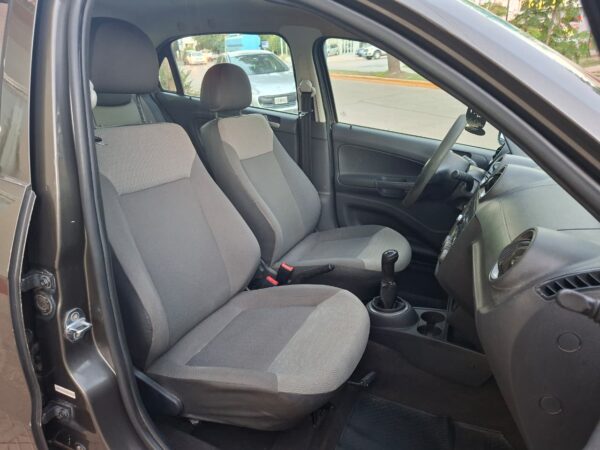 Volkswagen Voyage Pack 1 Año 2009