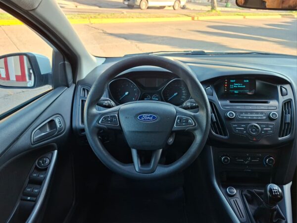 Ford Focus S Año 2015