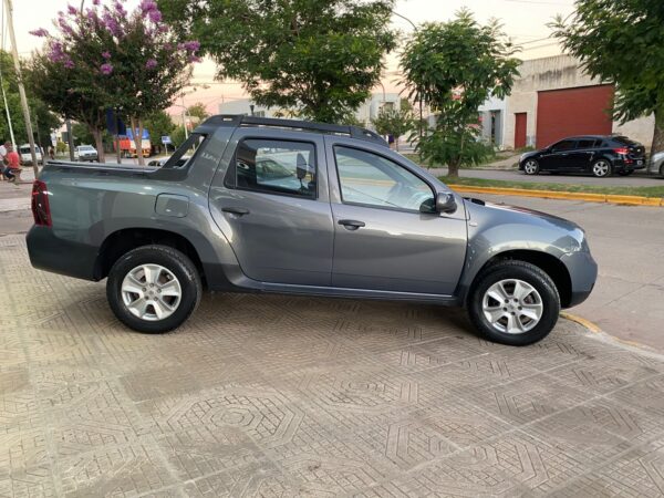 Renault Oroch Dynamique 1.6 año 2016