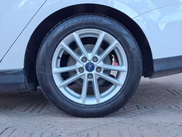 Ford Focus S Año 2015