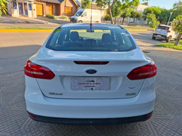 Ford Focus S Año 2015