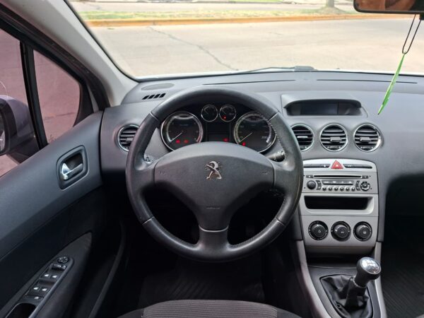 Peugeot 308 Active 1.6 Año 2015