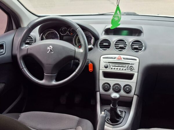 Peugeot 308 Active 1.6 Año 2015