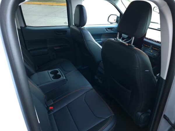 0b89c3cf-81d5-43a5-975b-fb9f33f52420 Ford Maverick Tremor 4x4 2026