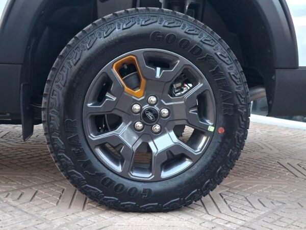 14d3b30c-0ad2-46d1-b297-efda7f62e37f Ford Maverick Tremor 4x4 2026