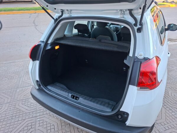 Peugeot 2008 Allure Nav AT Año 2018