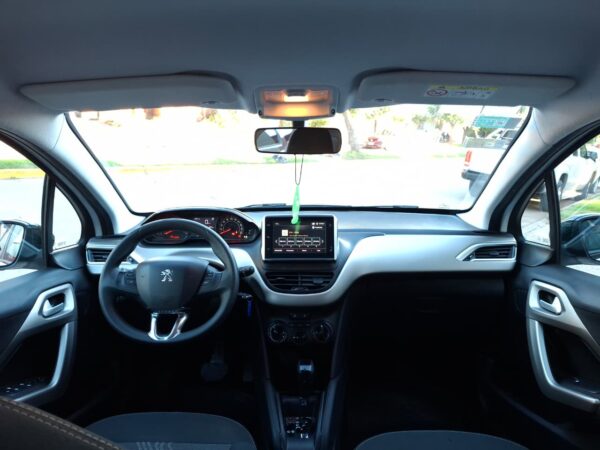 Peugeot 2008 Allure Nav AT Año 2018