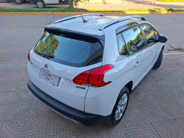 Peugeot 2008 Allure Nav AT Año 2018