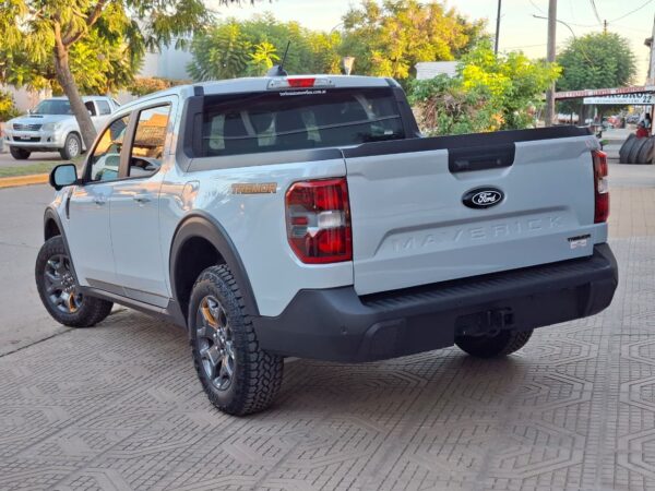 ca421f5f-2f69-4245-835c-33ae2e06e3b3 Ford Maverick Tremor 4x4 2026