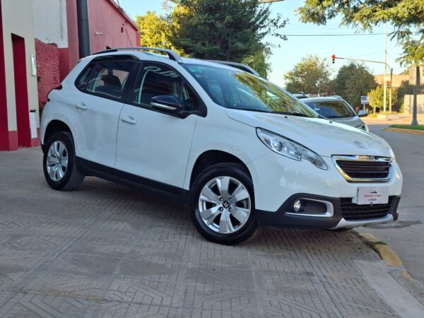 Peugeot 2008 Allure Nav AT Año 2018