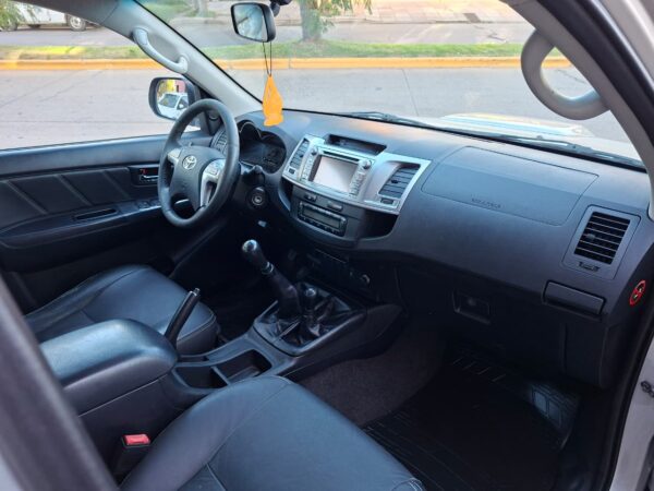 Toyota Hilux SRV Cuero 4X4 3.0 2014