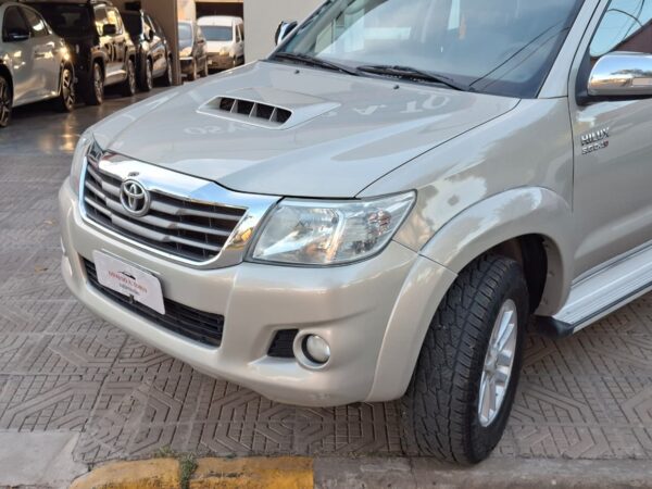 Toyota Hilux SRV Cuero 4X4 3.0 2014