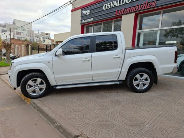 7a8f83a1-a1fa-4759-bbb3-918e0862e962 Volkswagen Amarok Highline Mt 2023