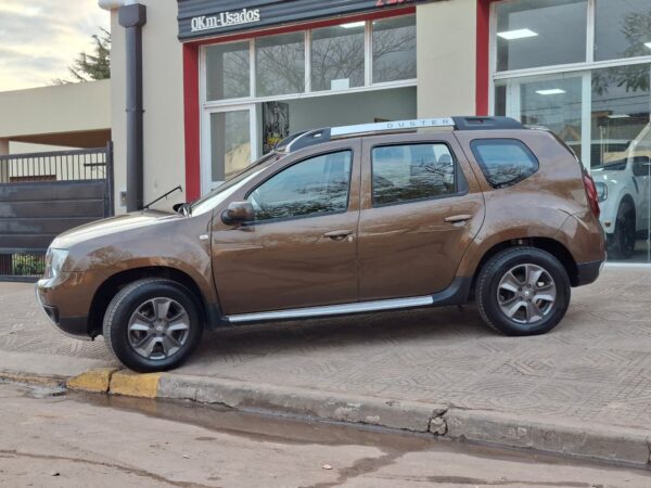 28174a74-3db5-4599-aba3-61763554d575 Renault Duster Privilege 2.0 4x4 2015
