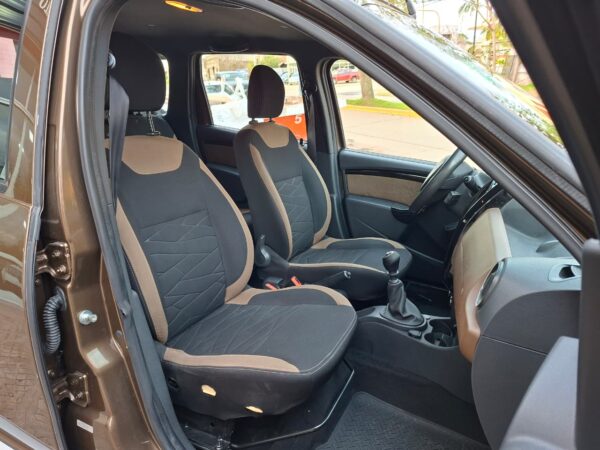 3ce94d9d-50e7-4d9d-882b-5acdd96de131 Renault Duster Privilege 2.0 4x4 2015