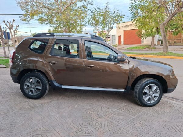 5f4890e8-a86d-42c2-bc81-7439f5c8cabd Renault Duster Privilege 2.0 4x4 2015