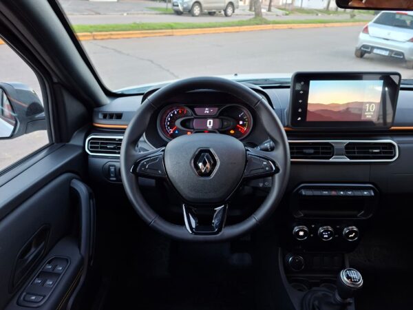 b84976a7-3e2a-4a7d-9b69-39f2c97ddd92 Renault Oroch Outside 1.3 2026