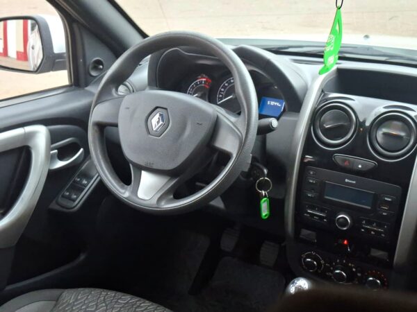 df9d46ac-4d2d-4bbb-9adb-21b0afc70432 Renault Oroch Dynamique 1.6 2019